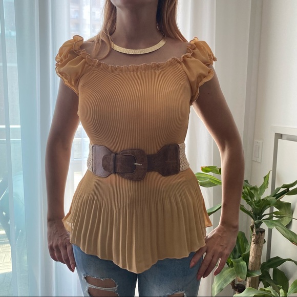 Beige Stretchy Tan Top With Belt Size Small - Picture 1 of 8